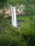 Der Wasserfall im Park Caracol 