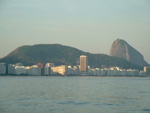 Brasilien Am Strand von Copacabana