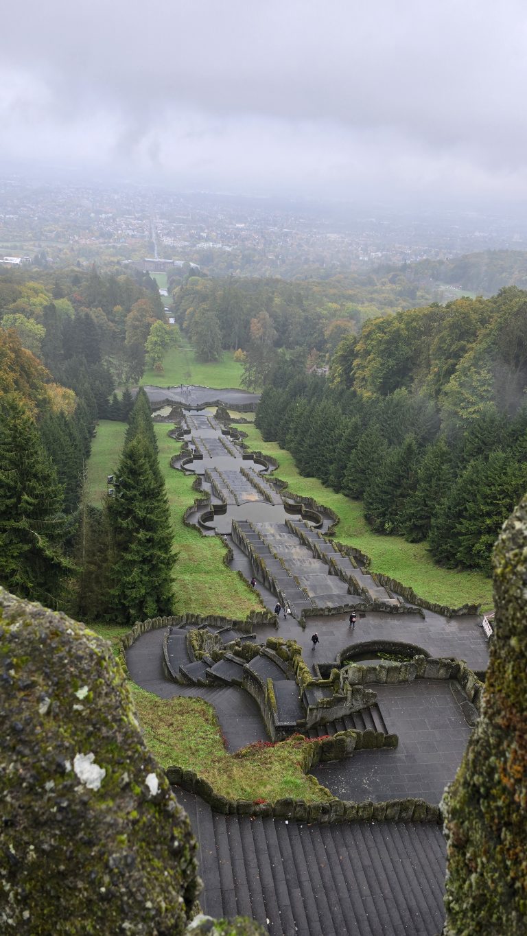 Home Blick hinunter auf die Kaskaden Wilhelmshöhe