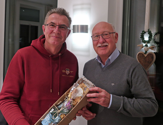 Jahresmeisterseite Dritter wurde Thom